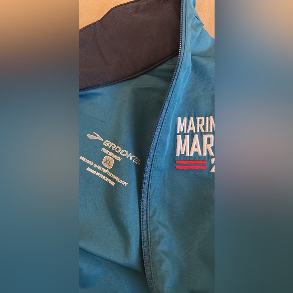 Brooks Women's Marine Corps Marathon Teal Performance Jacket.